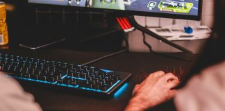 person holding computer mouse